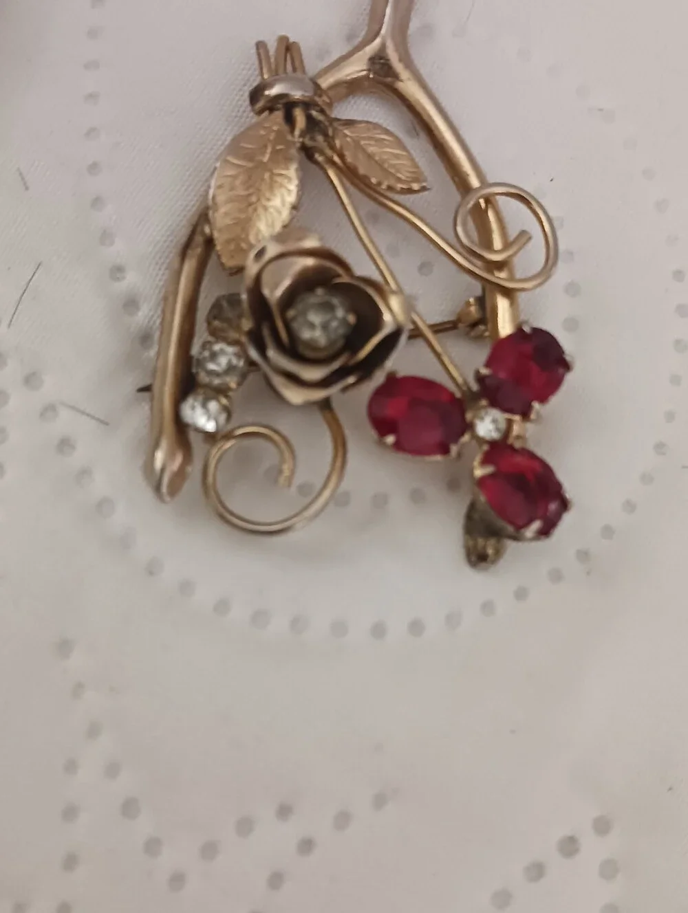 Coro Pegasus Wishbone Gold-Tone Floral Brooch with Prong Set Ruby Red Jewels